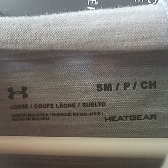 Under Armour UCLA small grey hoodie tee - Picture 5 of 8